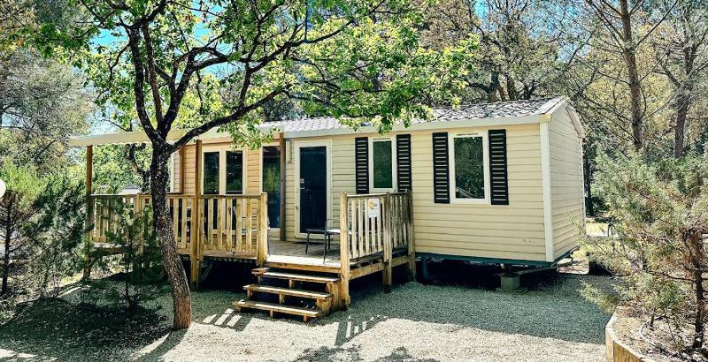 3 bedroom Chalets Camping Leï Suves - JoyCasa