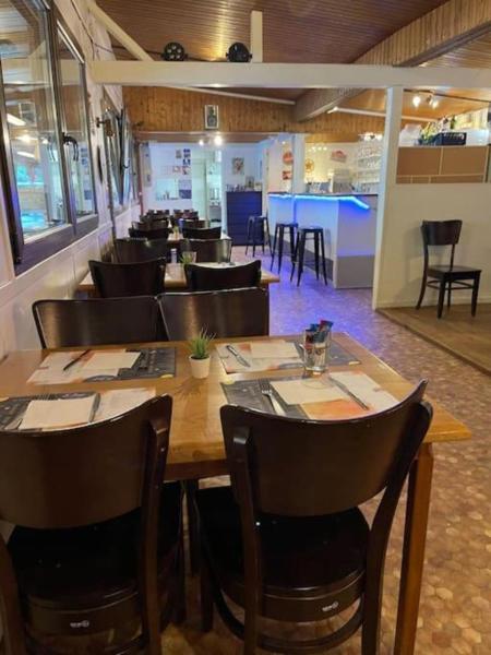 Anne Marie vous accueilles dans son logement familiale pour 6 personnes 3 chambres confortable proche d Europa Park a BOOFZHEIM dans CAMPING 3 Etoiles