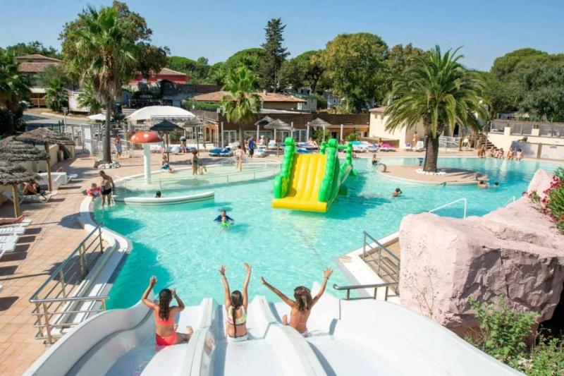 Camping 3 étoiles - Piscine - cca0gcg