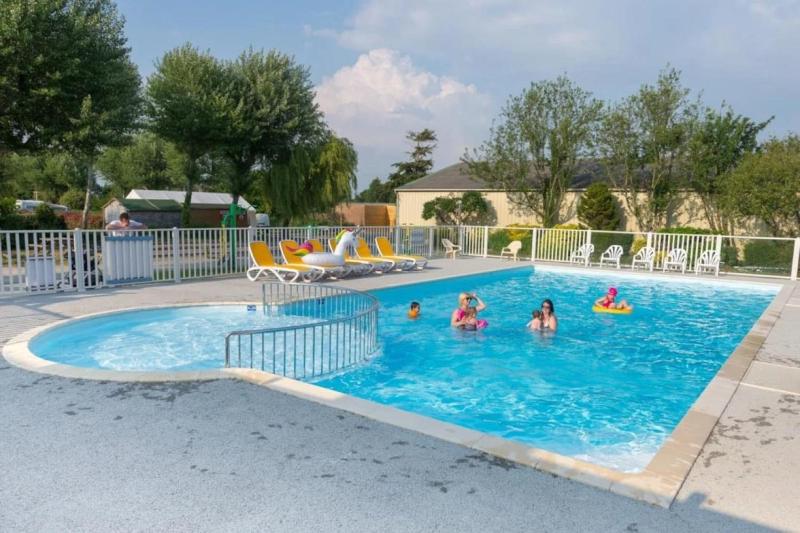 Camping 3 étoiles - Piscine - eecbb0