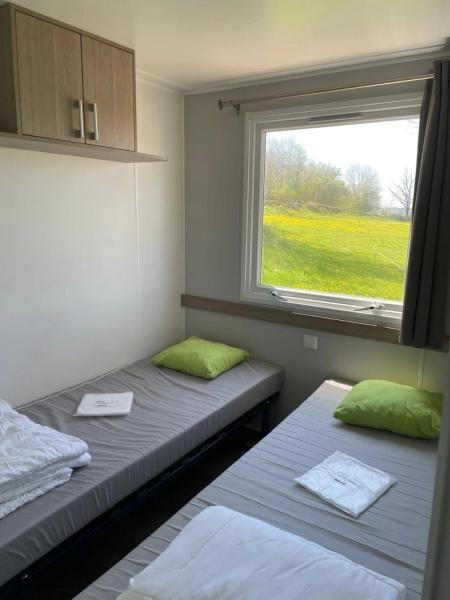 Camping 3 étoiles - Piscine - eeeege