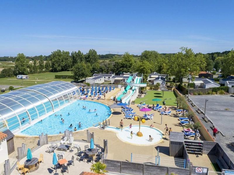 Camping 4 étoiles - Parc aquatique - eeiaei
