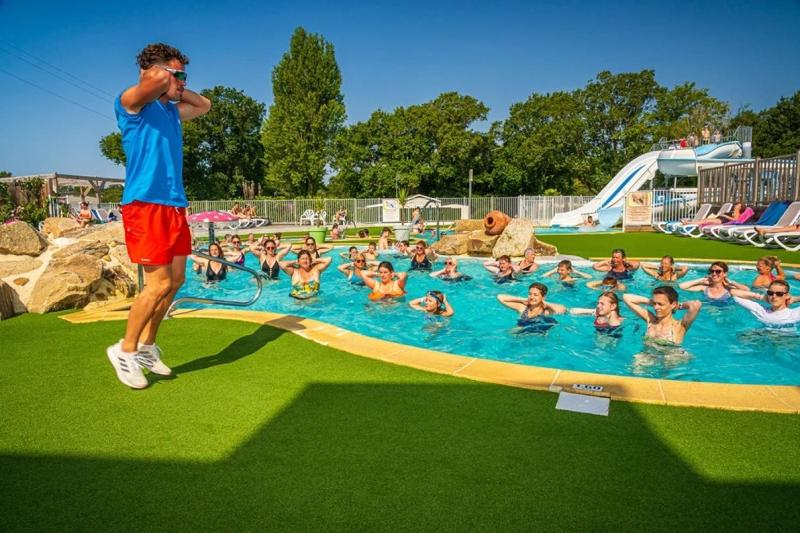Camping 4 étoiles - Parc aquatique - eeiagg