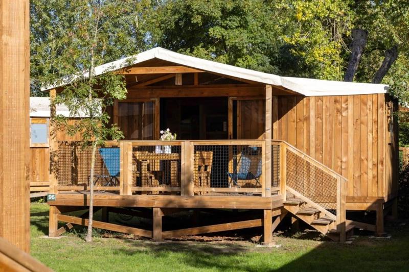 Camping 4 étoiles - Piscine - cbgcaii