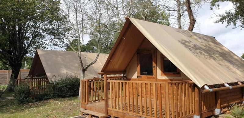 Camping 4 étoiles - Piscine - ccaaeai