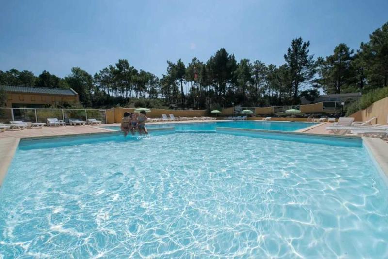 Camping 4 étoiles - Piscine - ccafgbh