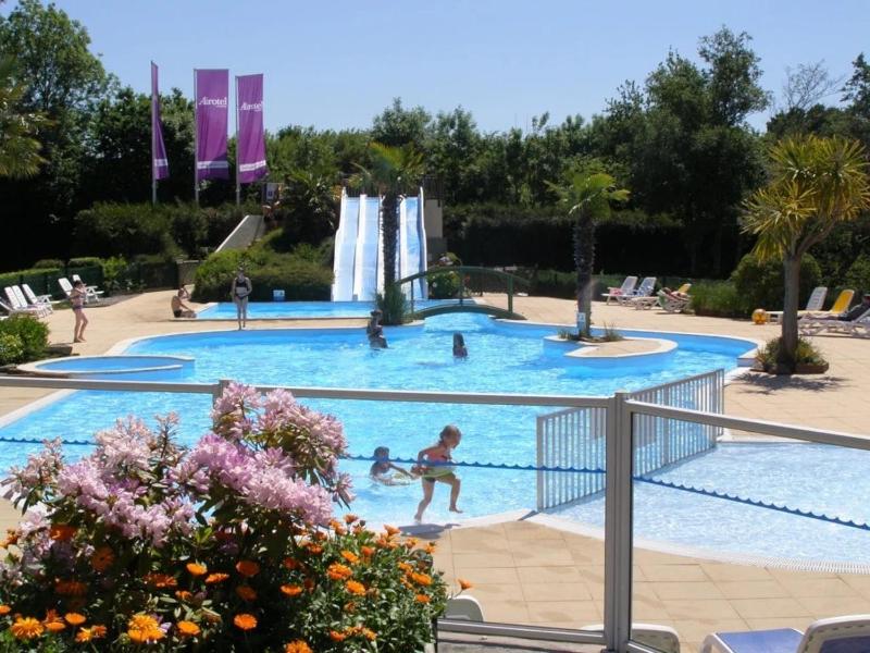 Camping 4 étoiles - Piscine - ccafgee