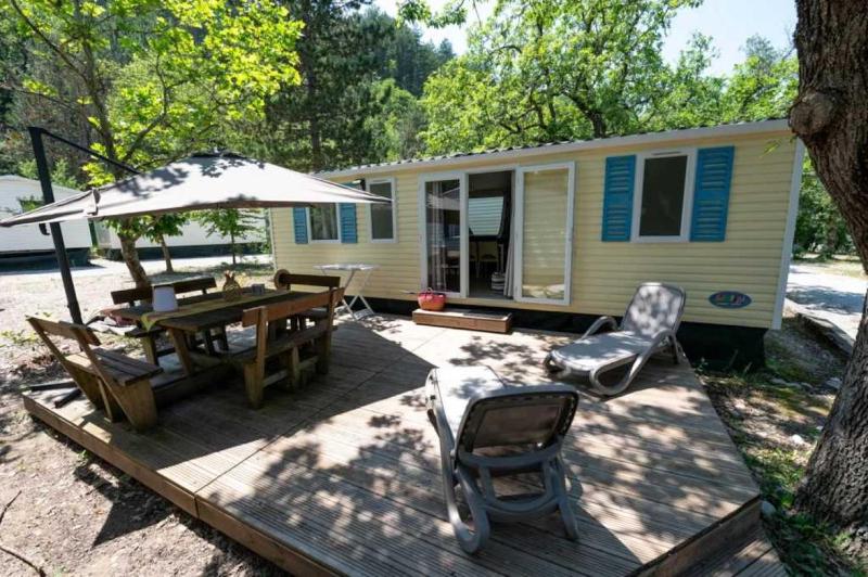 Camping 4 étoiles - Piscine - ccaific