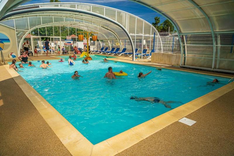Camping 4 étoiles - Piscine - eei0fg