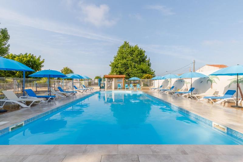 Camping Bel Air Village La Baie