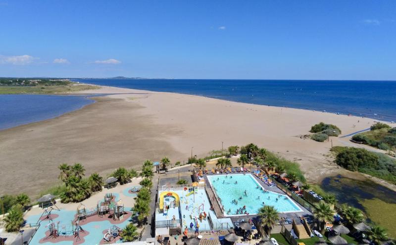 Camping Bleu Marine