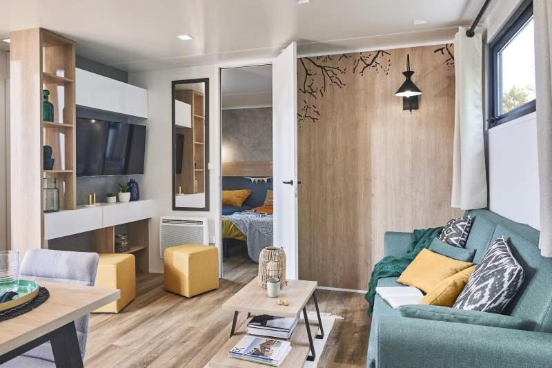 Camping Country Park Crecy La Chapelle - Site Officiel - Next to Disneyland Paris