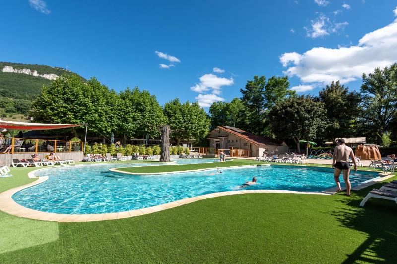 Camping maeva Escapades Millau Plage