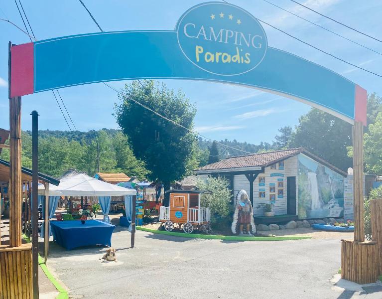 CAMPING PARADIS FAMILY des ISSOUX
