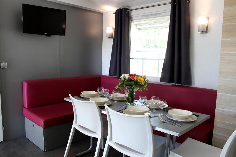 Camping Resort Les Champs Blancs