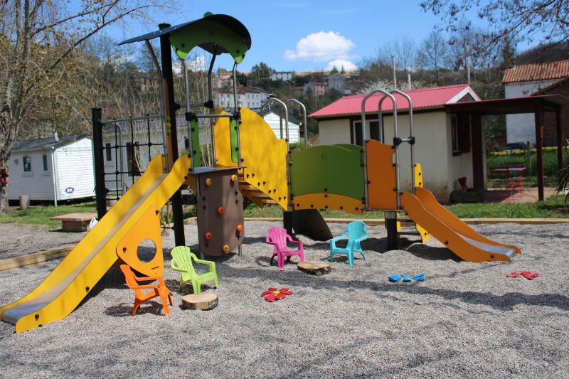 CAMPING VERT LAVANDE