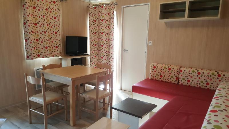 Chalet nature proche lac et à 20 mn des plages en Vendée
