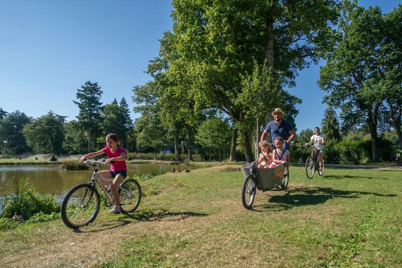 Domaine des Ormes by Home From Home