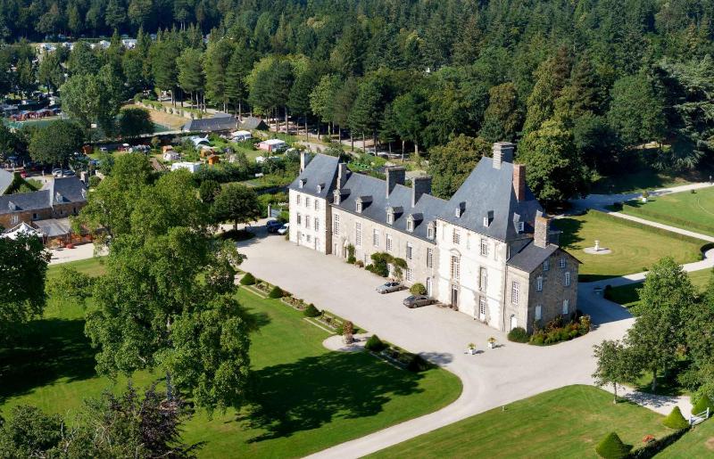 Domaine des Ormes by Home From Home
