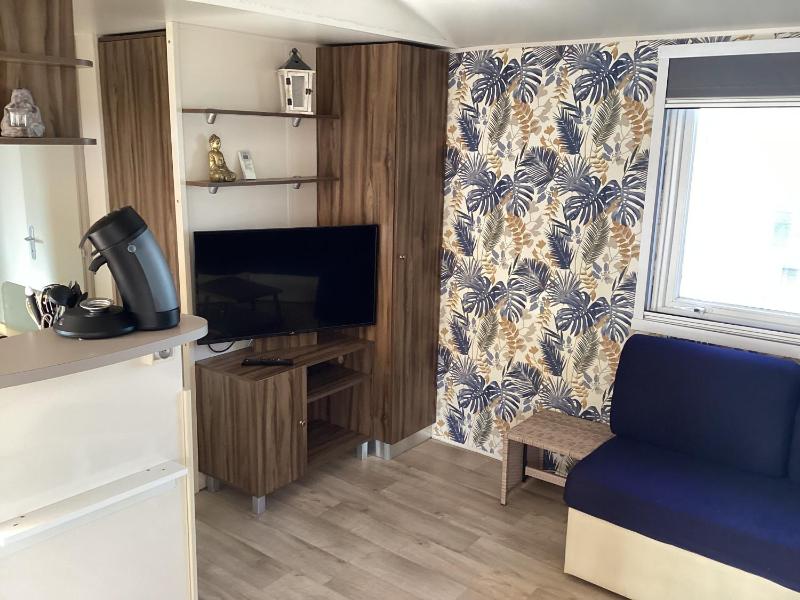 Frejus tout confort, climatisation,linge de lit et de toilette, coffre fort, ventilations au plafond chambres et wifi possible