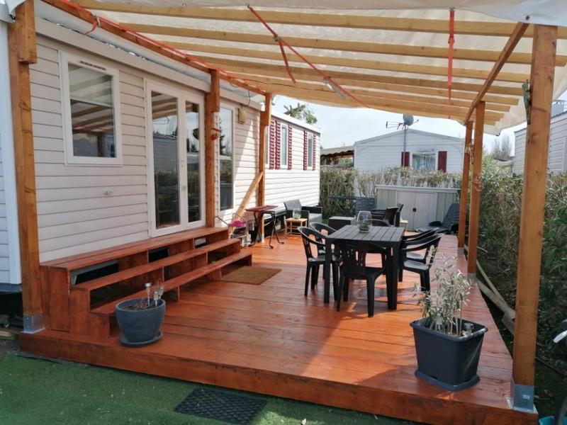 Frejus tout confort, climatisation,linge de lit et de toilette, coffre fort, ventilations au plafond chambres et wifi possible