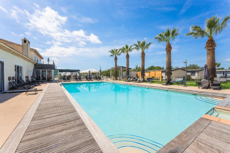 Holiday Marina Resort