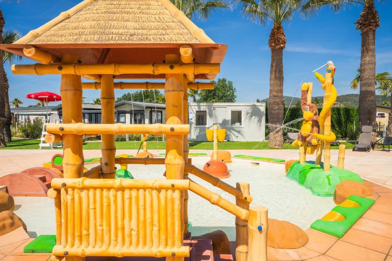 Holiday Marina Resort