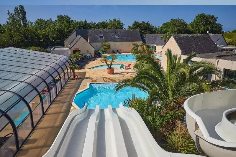Mobil home XL 6 personnes Camping 4 étoiles La Pommeraie de l'Océan