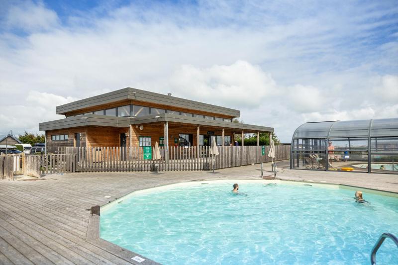 Huttopia Les Falaises - Normandie