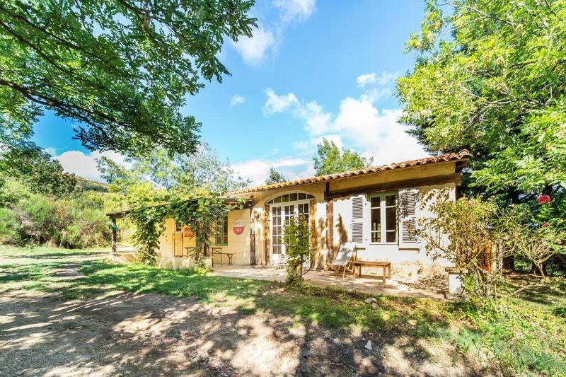 Le Travers Ajoux - Camping Gîte Évènement