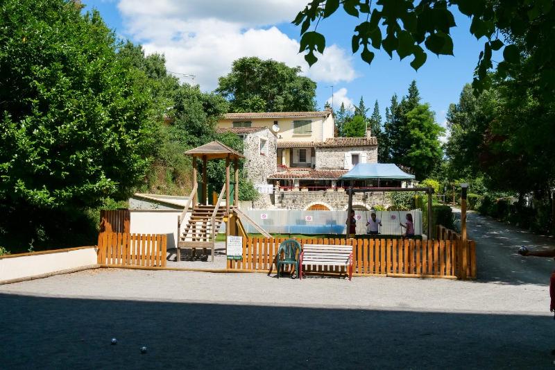 Les rives d'Auzon