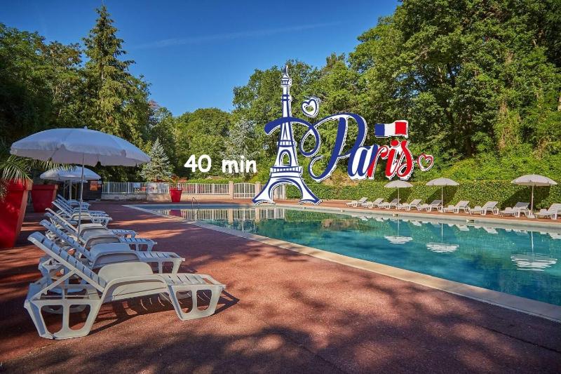 M,H CONFORT PARIS, 3 Chbr 6 Pers, RER C 40 min piscine 600VOR
