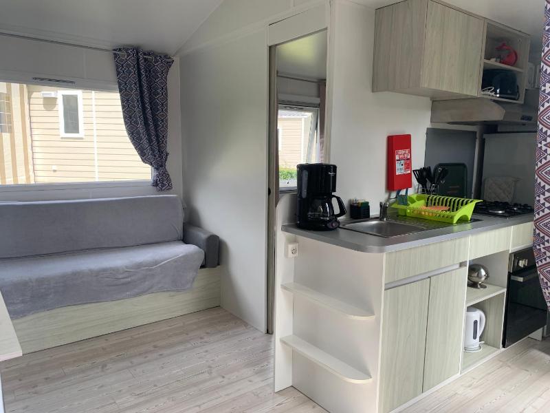 Mobil Home 10 M et Mme COLAS