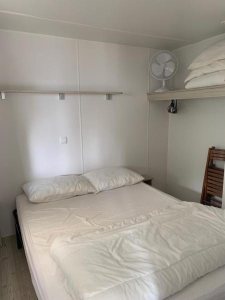 Mobil Home 10 M et Mme COLAS