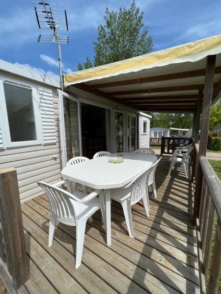 Mobil-Home 4 étoiles avec piscine proche de Blois