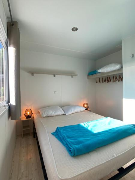 Mobil-home 5 personnes dans camping Mar Estang 4 étoiles avec accès à la plage