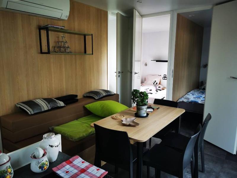 Mobil home 8 personnes camping l ile d or saint raphael