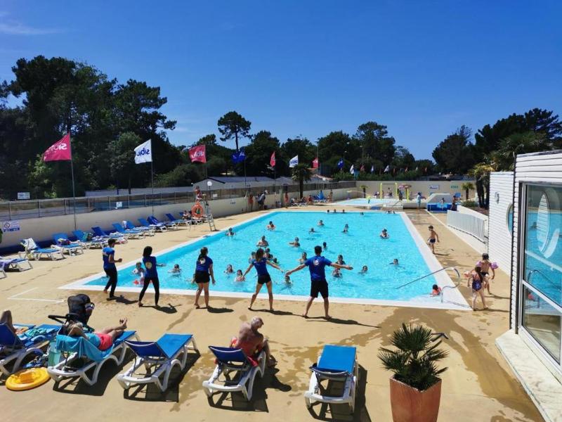 Mobil-home a louer dans un camping **** proche de la mer et forêt