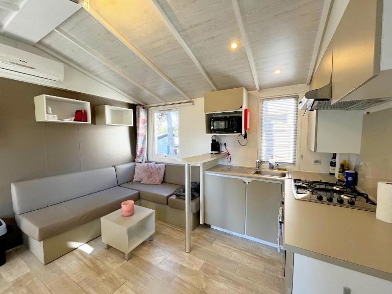 Mobil-home dans camping 4*