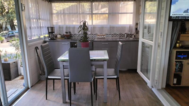 Mobil-home dans Camping L'Oasis 5 étoiles à Puget-sur-Argens