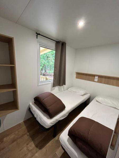 Mobil home ile de loisirs de buthiers