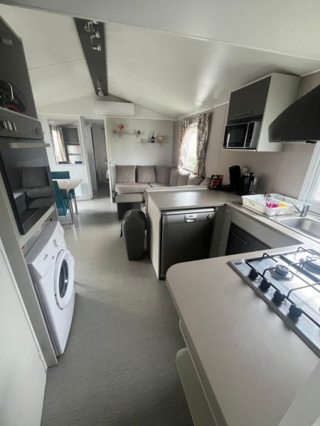 Mobil home spacieux 6-8 pers, camping 4 étoiles, la Carabasse