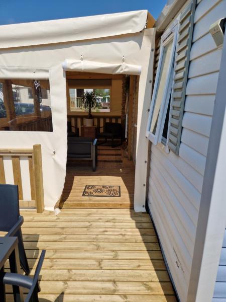 Mobil home sur Camping
