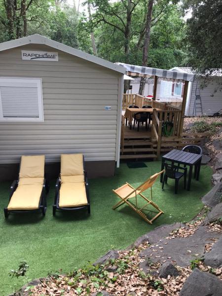 Mobil home tout confort 3 chambres camping Les Pierres Couchées