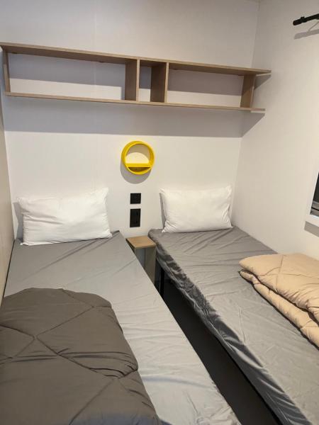 Mobil home tout confort côte bleue