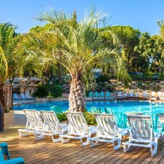 Mobile home 5-pers Camping Leï Suves-Côtes d'Azur-including airco