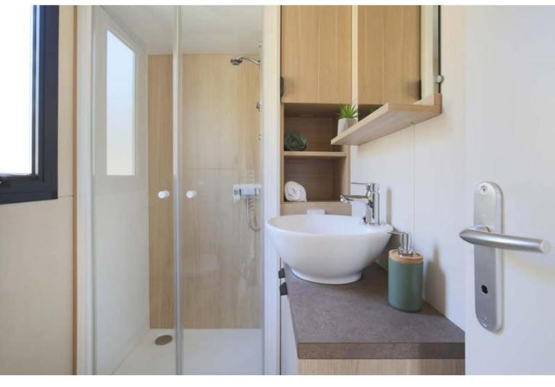 Mobile-home magnifique vue mer camping 4 etoiles