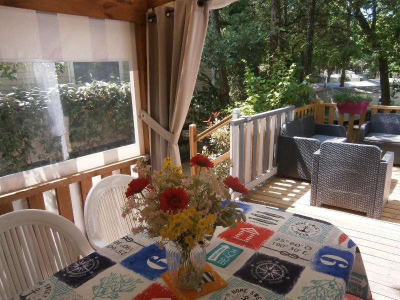 Mobilhome 3 chambres tout confort, proche de la plage