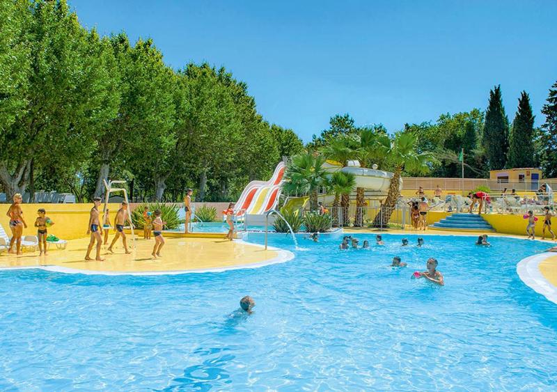 Mobilhome Climatisé 3CH 6P dans Parc des 7 Fonts