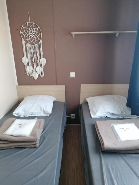 MOBILHOME COSY SPACIEUX 42m2, CLIMATISE, TV & LL, 3 chambres